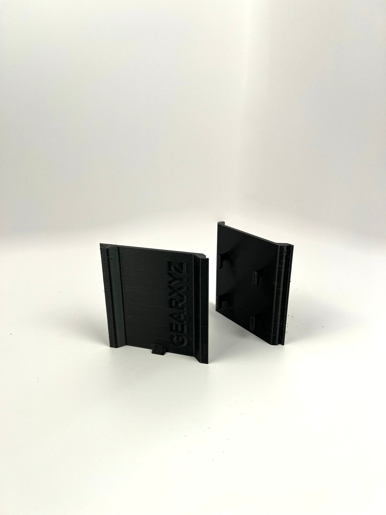MetaMorph MOD: Wall Mount for GEARXYZ Deck Box