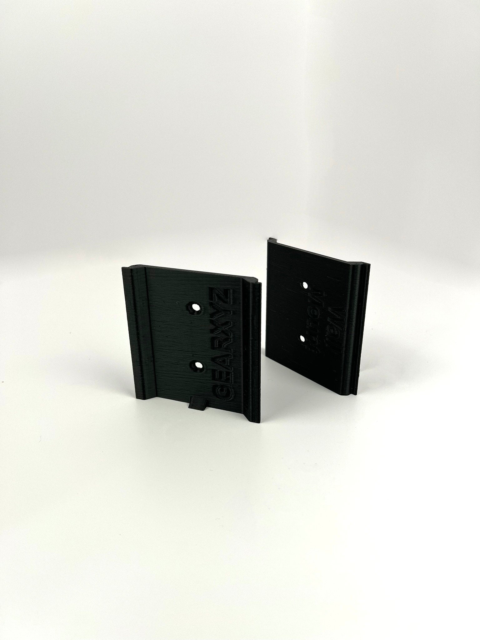 MetaMorph MOD: Wall Mount for GEARXYZ Deck Box